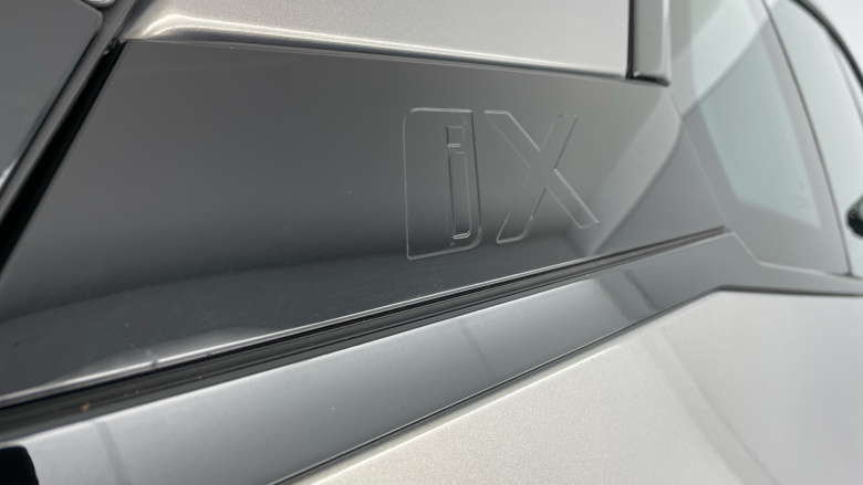 BMW iX 240kW xDrive40 M Sport 76.6kWh 5dr Auto Electric Estate